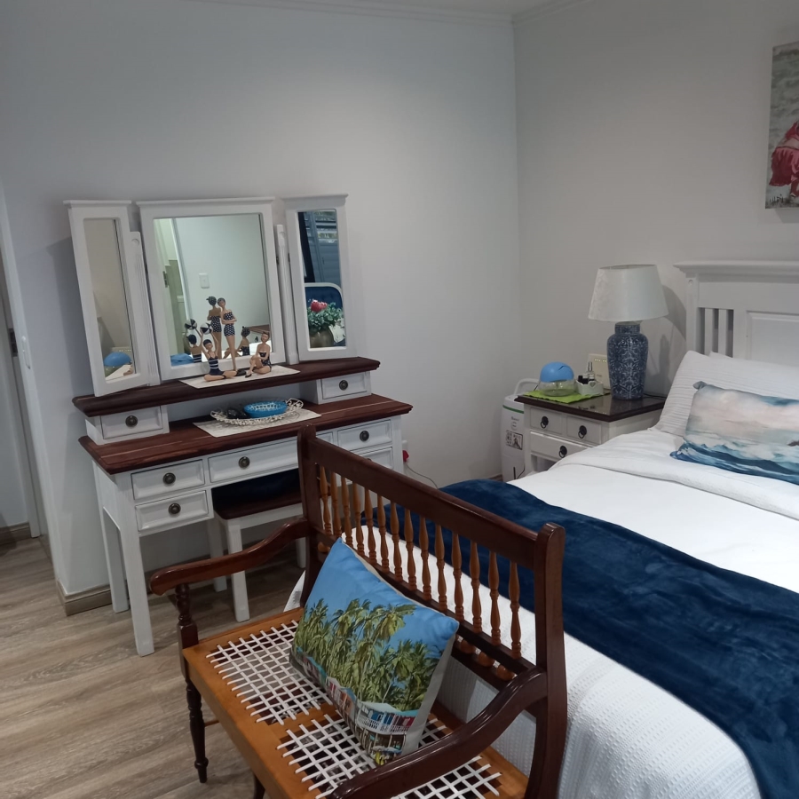 4 Bedroom Property for Sale in Menkenkop Western Cape